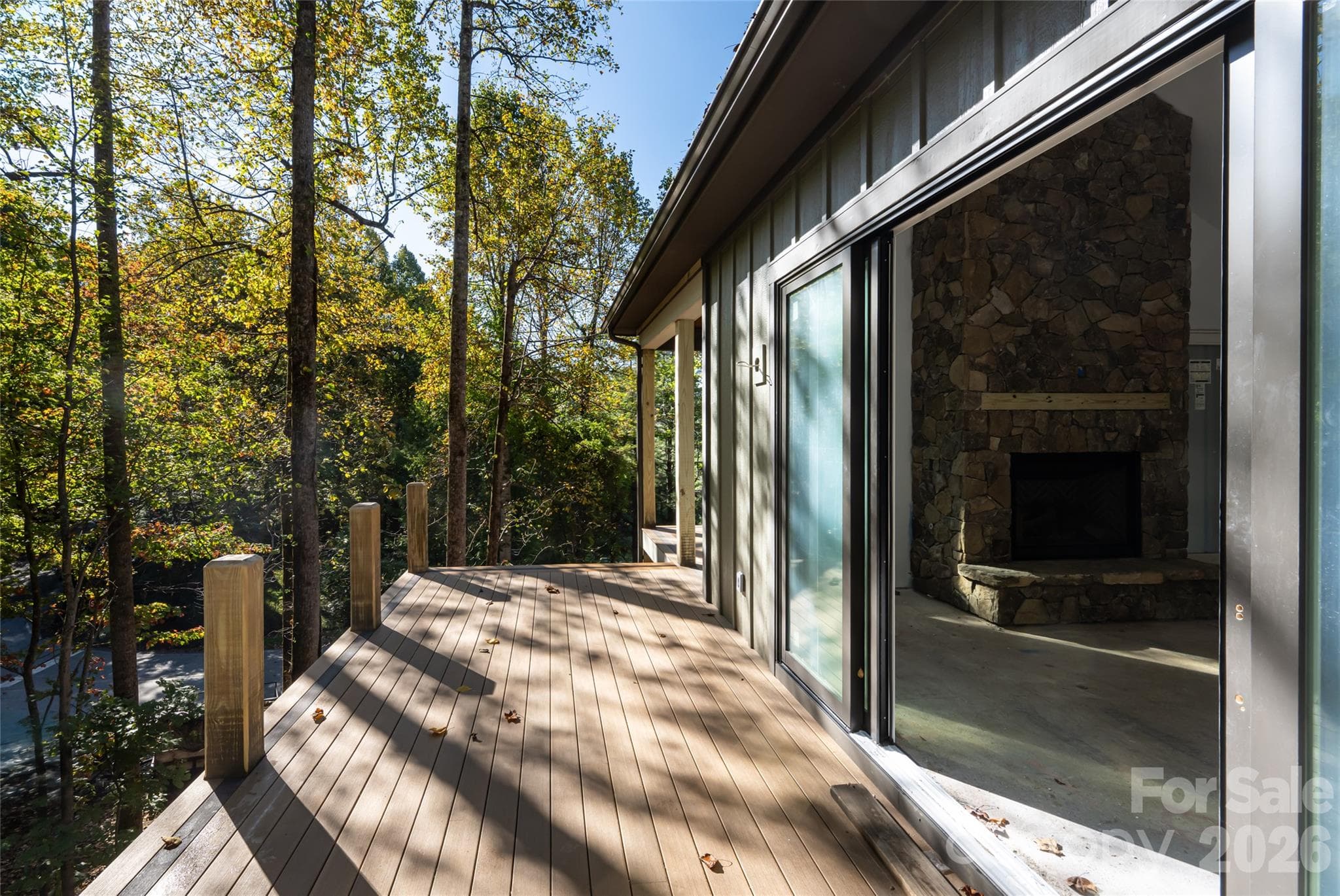 Abundant outdoor living space - 200 Bent Pine Trace, Hendersonville