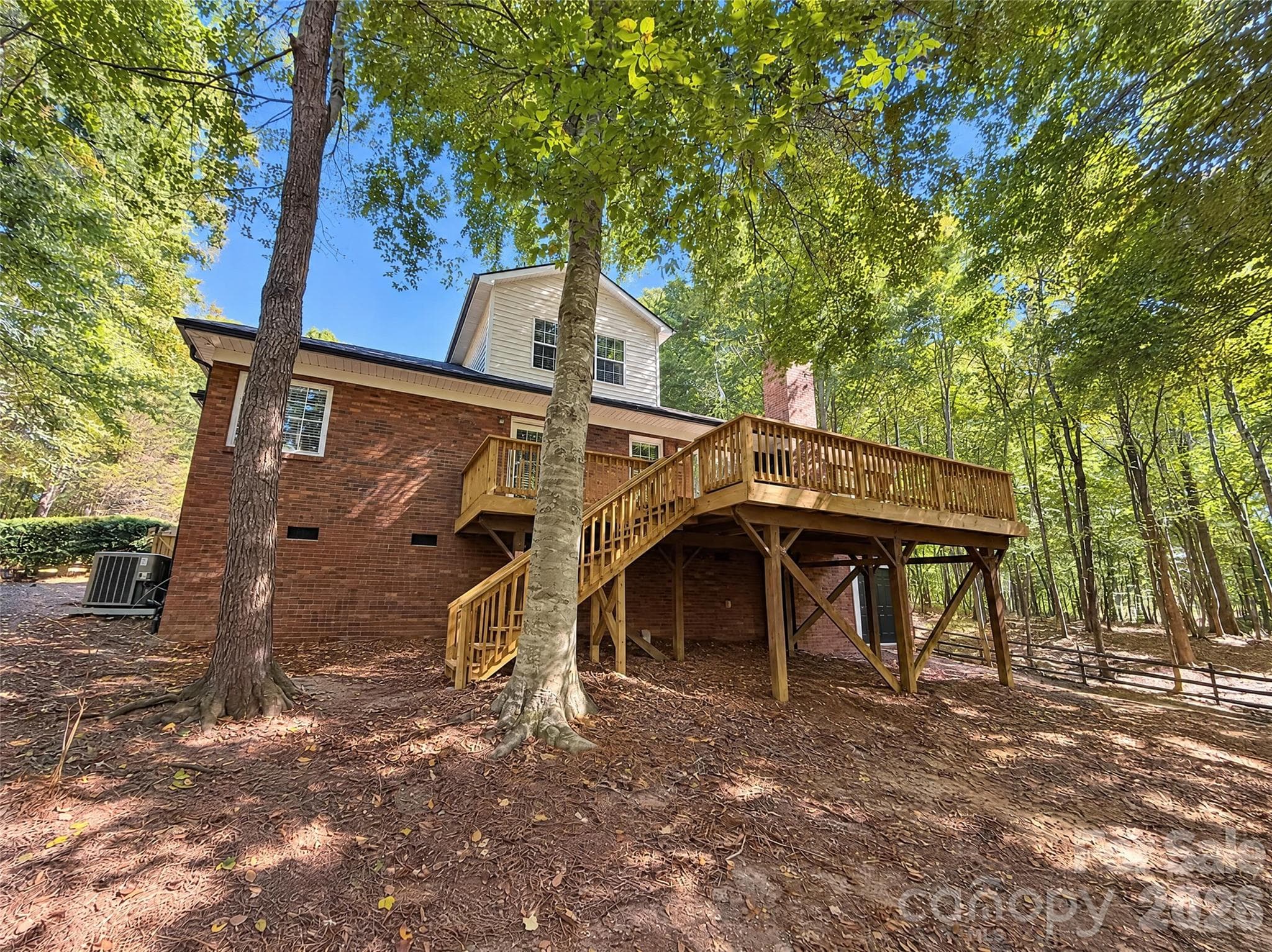 Single Family Residence at 11113 Asbury Chapel Road, Huntersville, photo 5 of 28