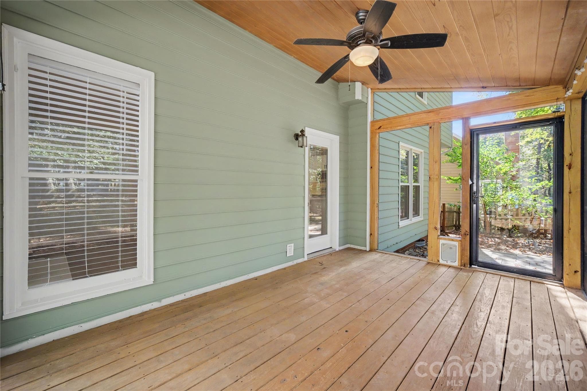 Single Family Residence at 9732 Whitewood Trail, Charlotte, photo 35 of 41
