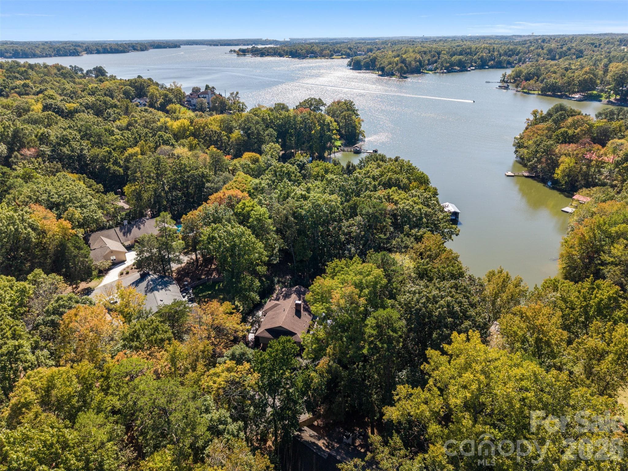 Single Family Residence at 4 Thornwood Lane, Lake Wylie, photo 27 of 30