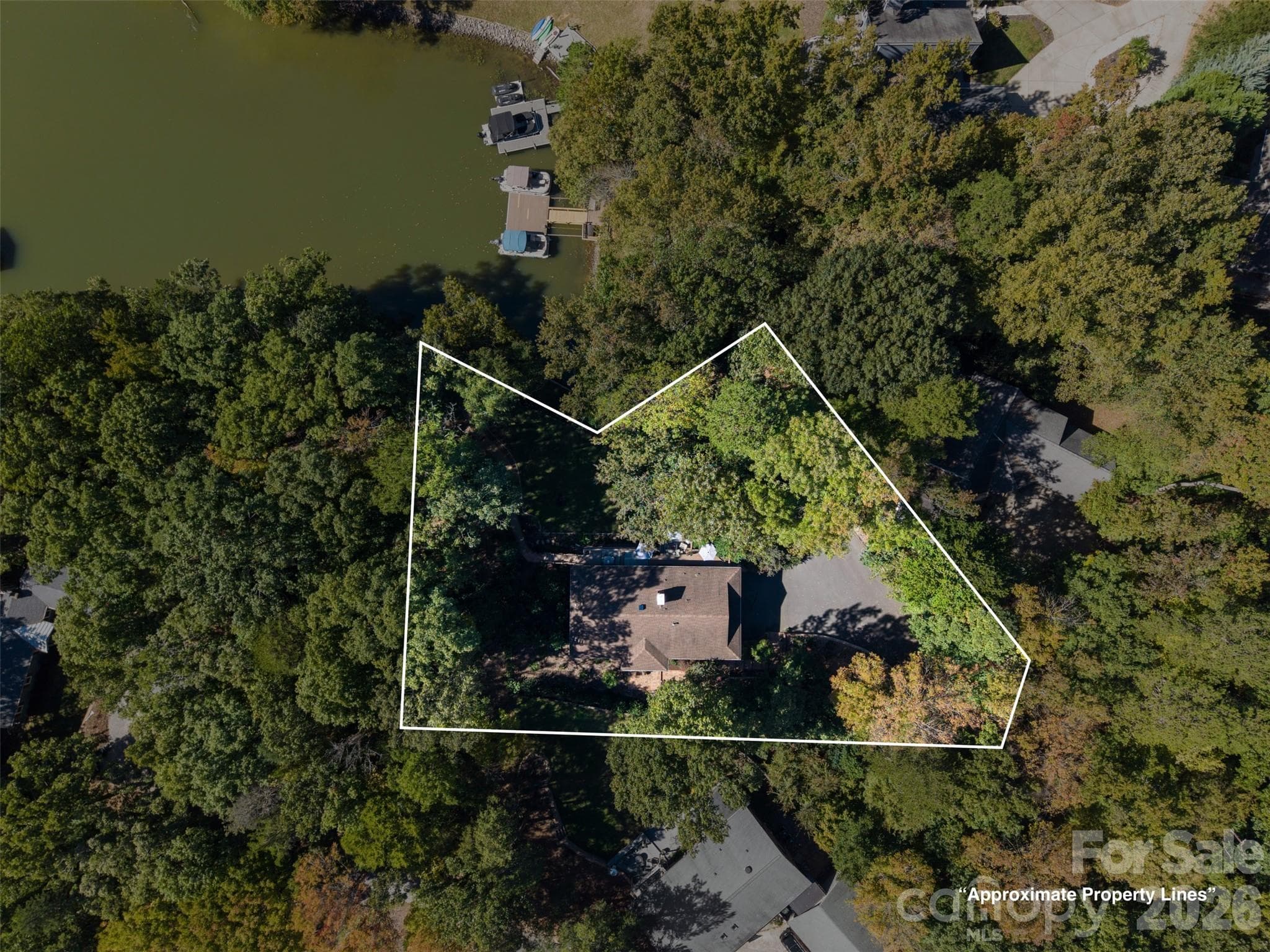 Single Family Residence at 4 Thornwood Lane, Lake Wylie, photo 29 of 30