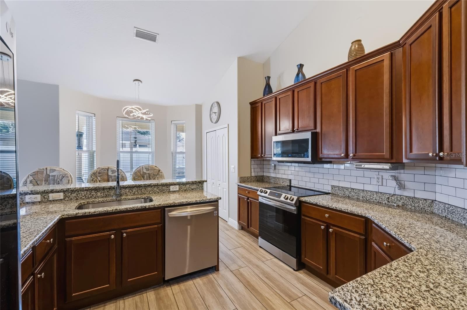 Plenty of workspace - 2970 SOUTHERN PINES LOOP, CLERMONT