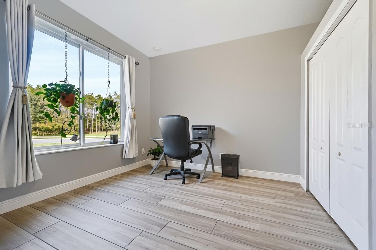 Flooded with Natural light - 2970 SOUTHERN PINES LOOP, CLERMONT