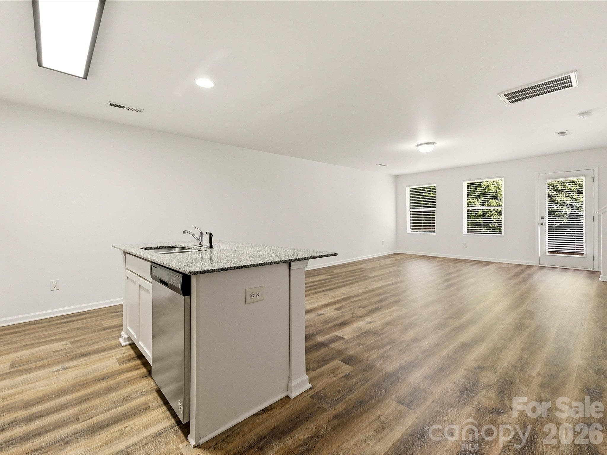 Townhouse at 1470 Cypress Loop, Newton, photo 3 of 26