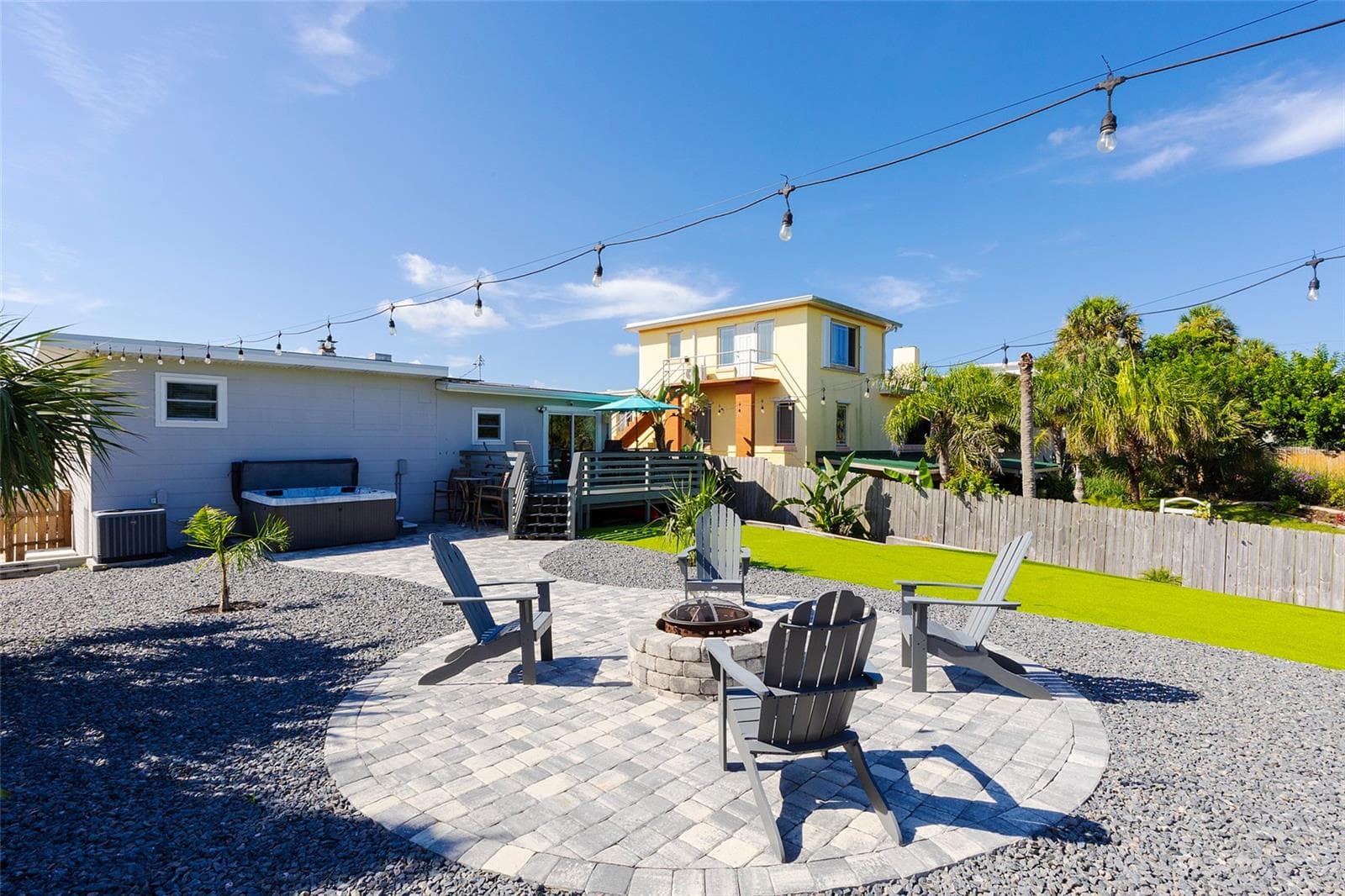 Single Family Residence at 109 PARK AVE, DAYTONA BEACH, photo 14 of 82