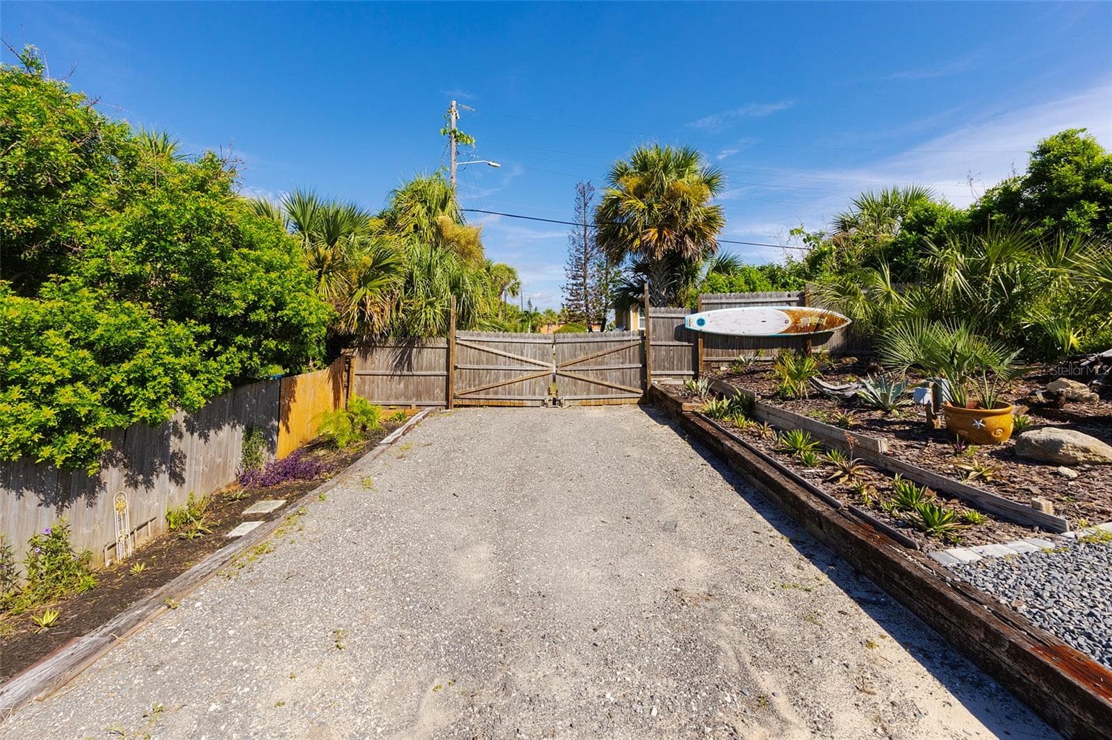 Single Family Residence at 109 PARK AVE, DAYTONA BEACH, photo 20 of 82