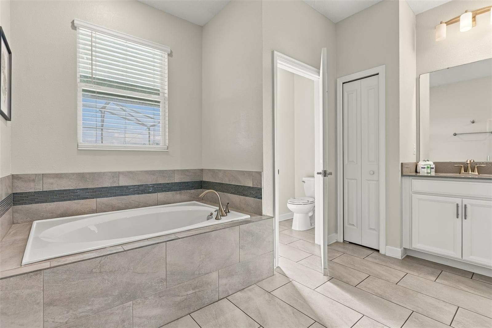 Single Family Residence at 351 OCEAN COURSE AVE, DAVENPORT, photo 28 of 50