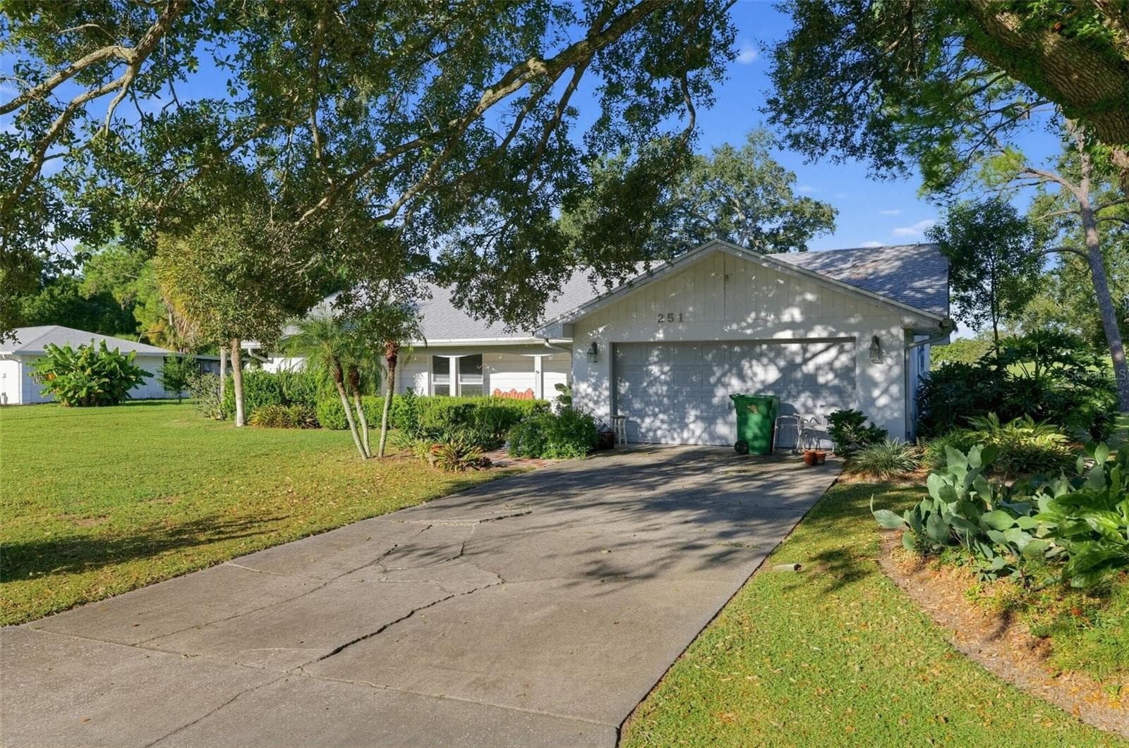 Single Family Residence at 251 GREENFIELD RD, WINTER HAVEN, photo 2 of 24