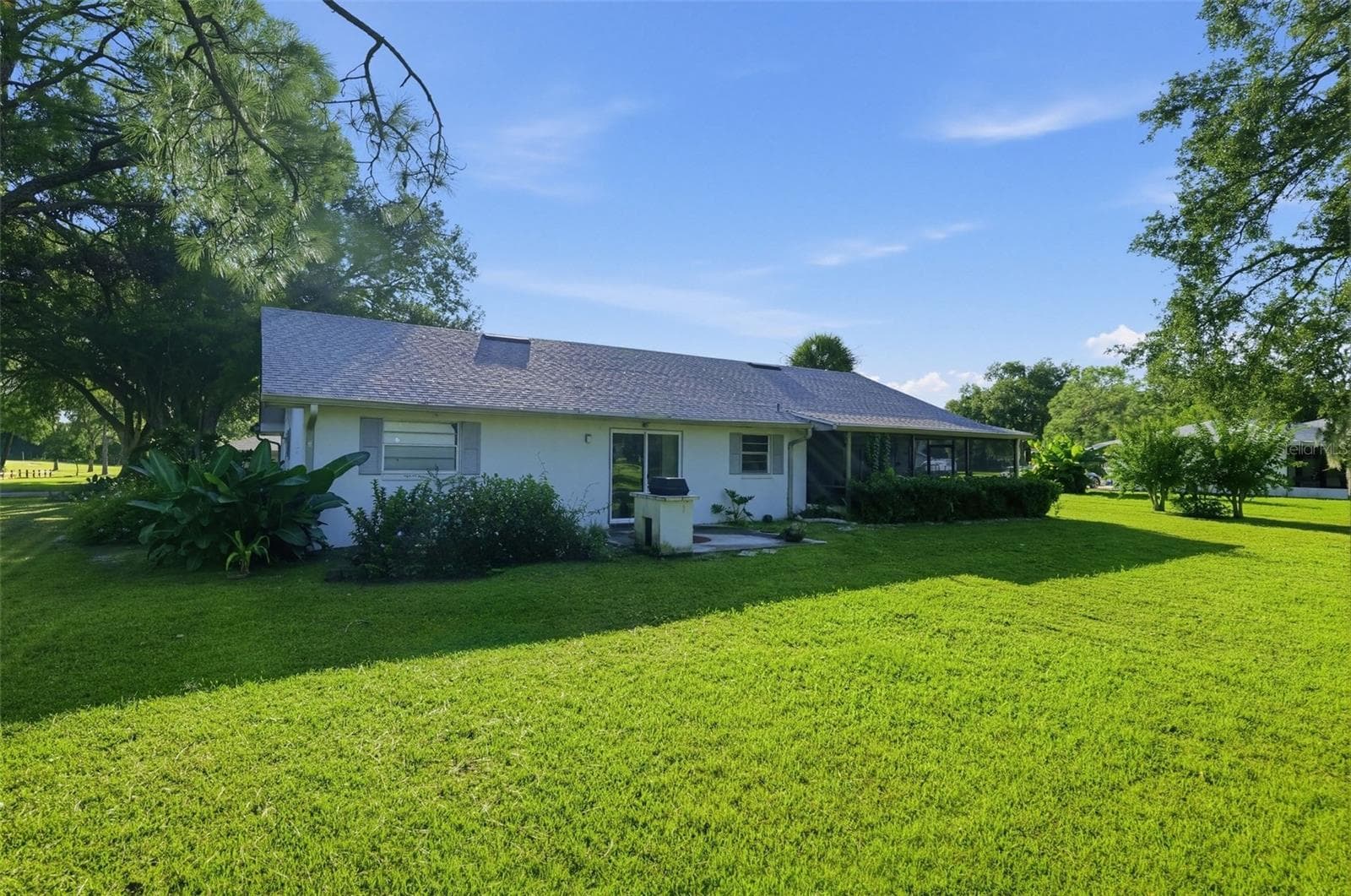 Single Family Residence at 251 GREENFIELD RD, WINTER HAVEN, photo 4 of 24