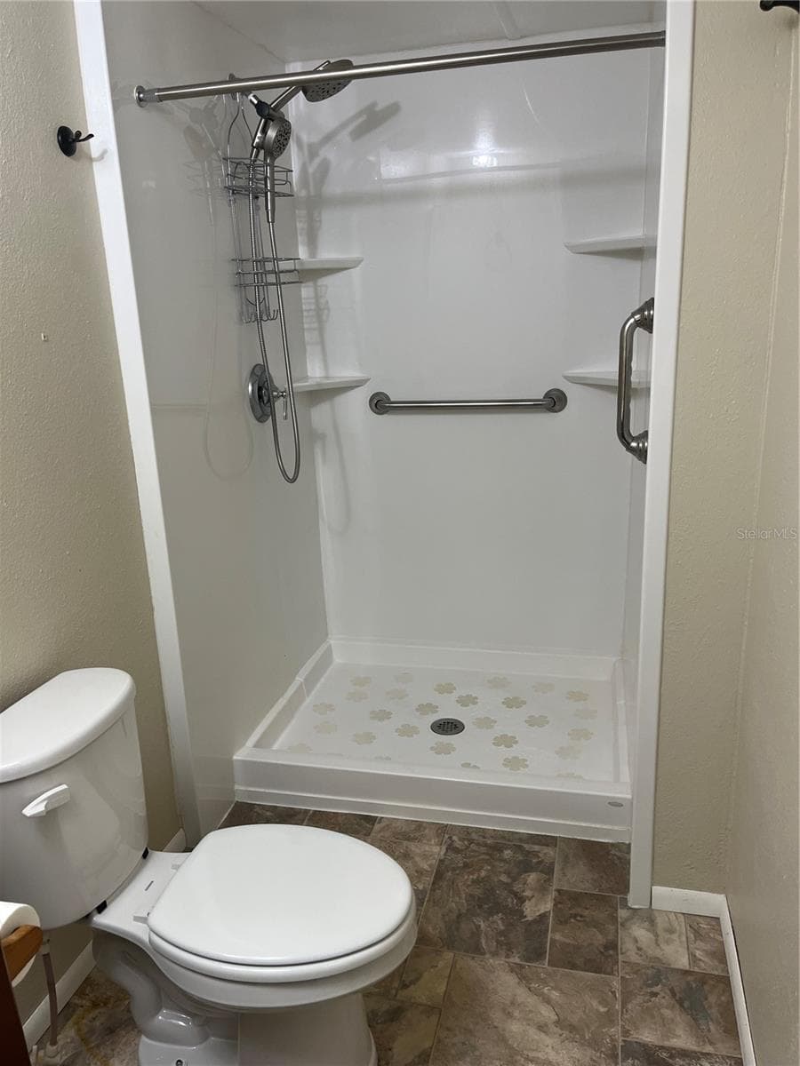 Manufactured Home at 10943 SE 131ST PL, OCKLAWAHA, photo 16 of 33