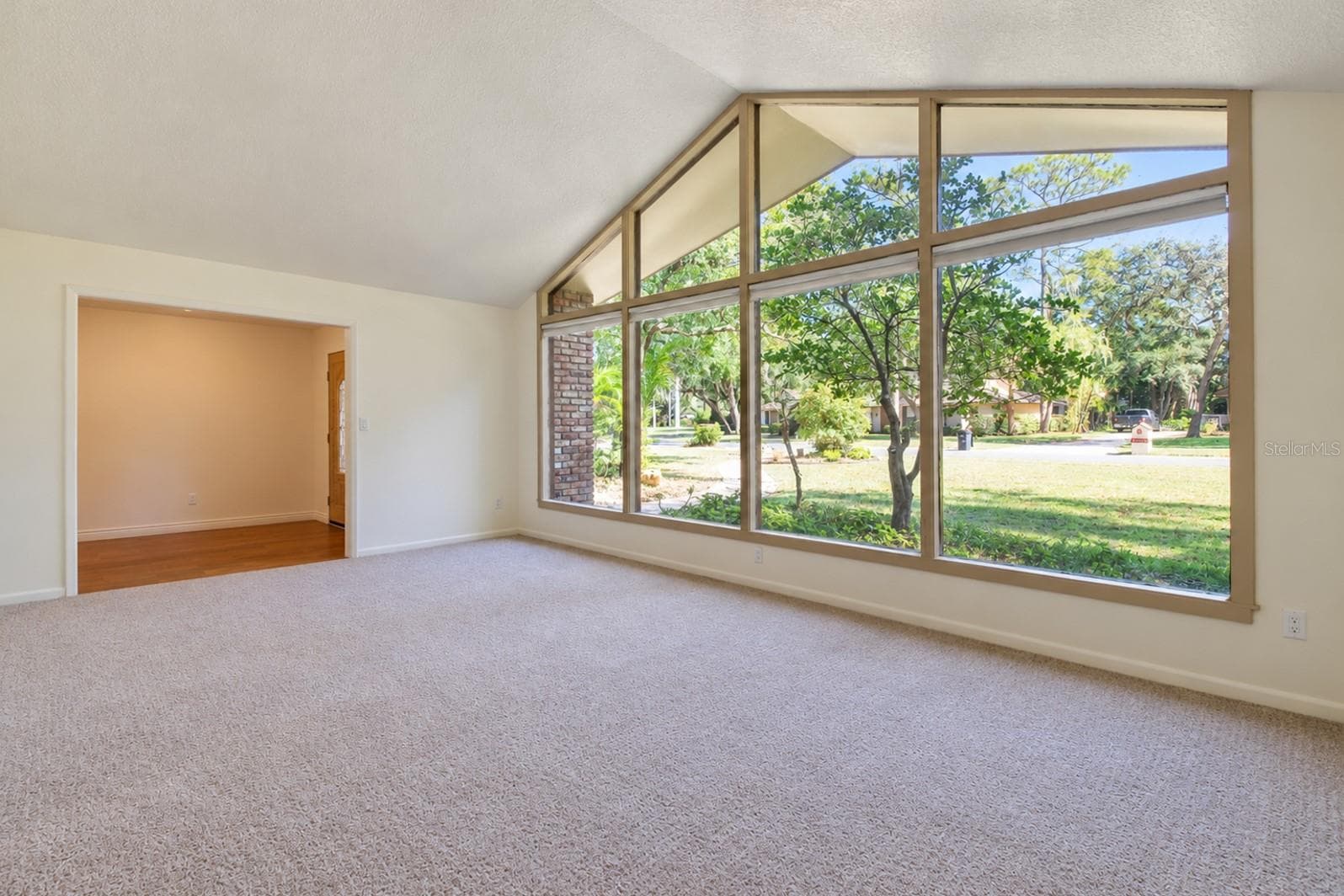Single Family Residence at 400 BLUE LAKE DR, LONGWOOD, photo 6 of 67