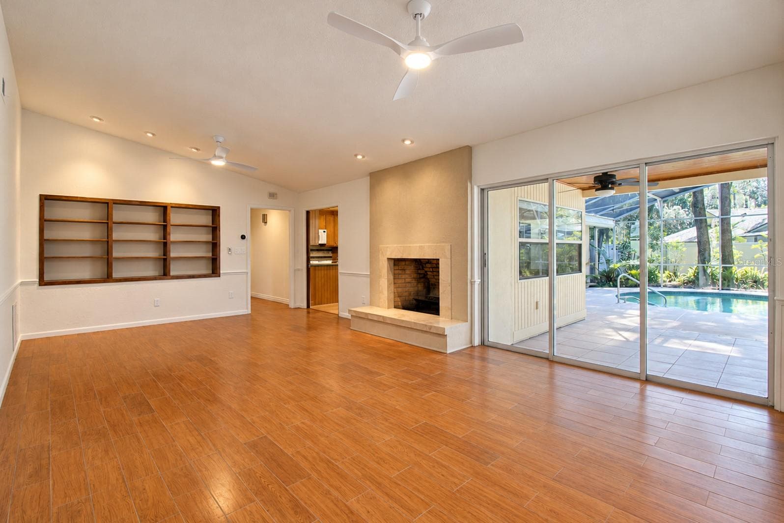 Single Family Residence at 400 BLUE LAKE DR, LONGWOOD, photo 12 of 67