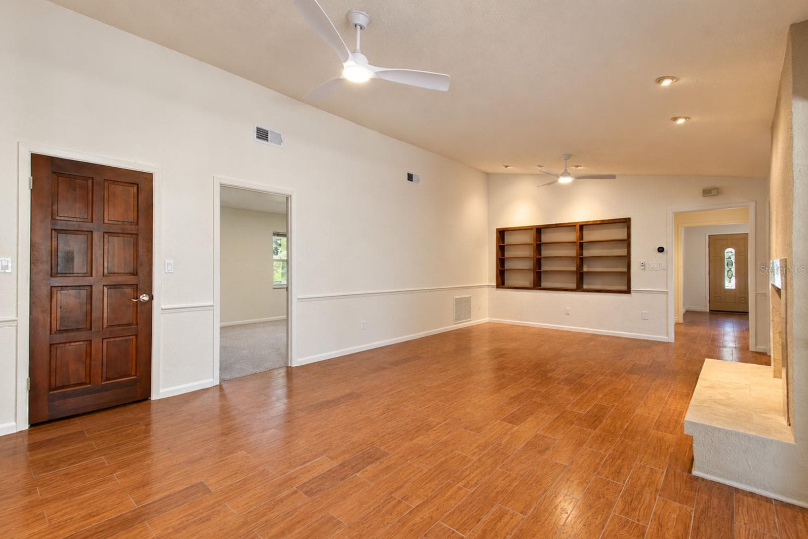 Single Family Residence at 400 BLUE LAKE DR, LONGWOOD, photo 14 of 67