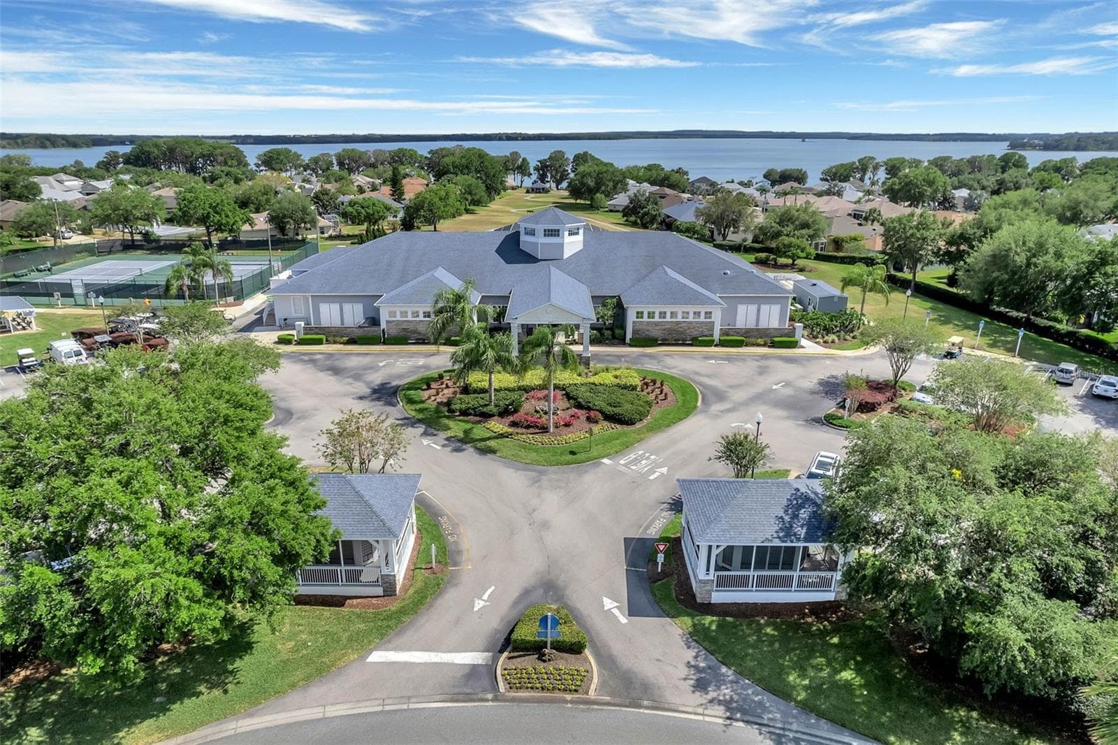 Clubhouse with the lake in view. - 4900 CANOE CT, TAVARES