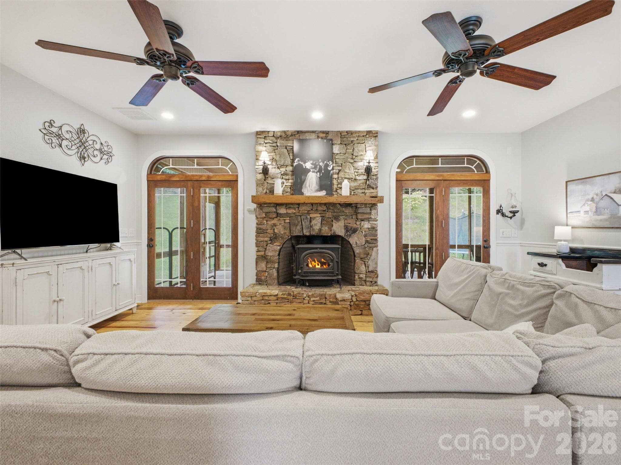 Single Family Residence at 227 Black Bear Cove, Clyde, photo 3 of 47
