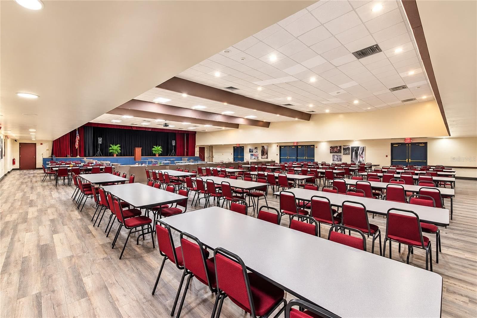 Larger community centers, ballrooms, etc. - 8169 SW 108TH LANE RD, OCALA