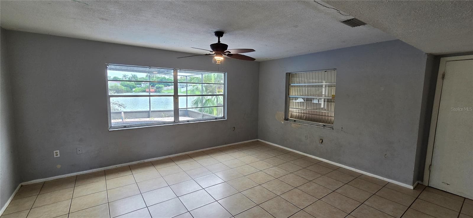 Single Family Residence at 9348 LAKE CHRISTINA LN, PORT RICHEY, photo 14 of 38