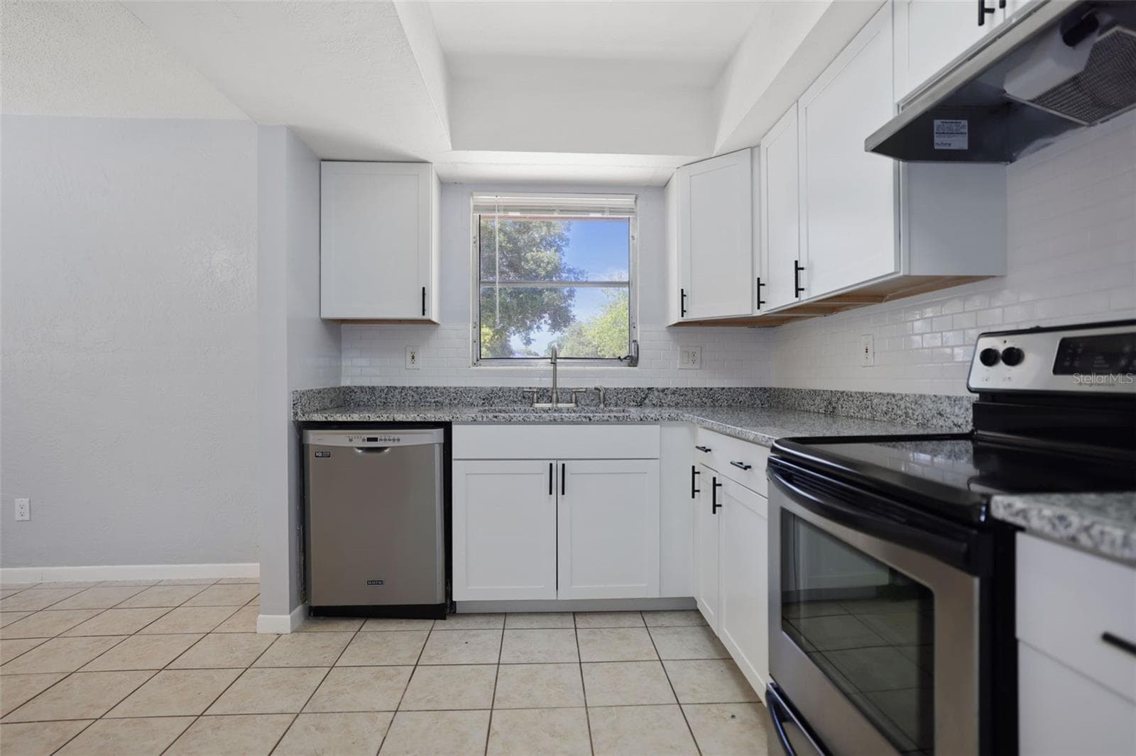 Duplex at 3517 SHERWOOD DR, LARGO, photo 7 of 43