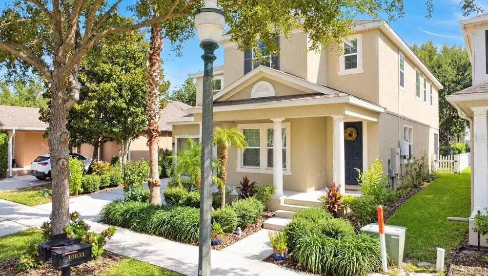 Single Family Residence at 10019 MADISON BANKS ST, ORLANDO, photo 2 of 46