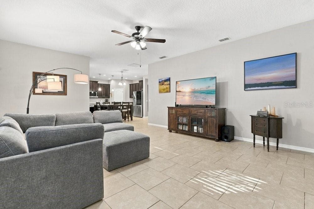 Single Family Residence at 10019 MADISON BANKS ST, ORLANDO, photo 16 of 46
