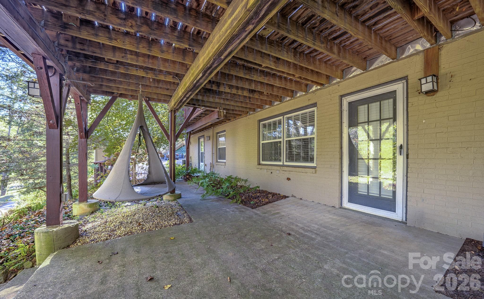 Single Family Residence at 8 Riverbend Drive, Asheville, photo 36 of 44