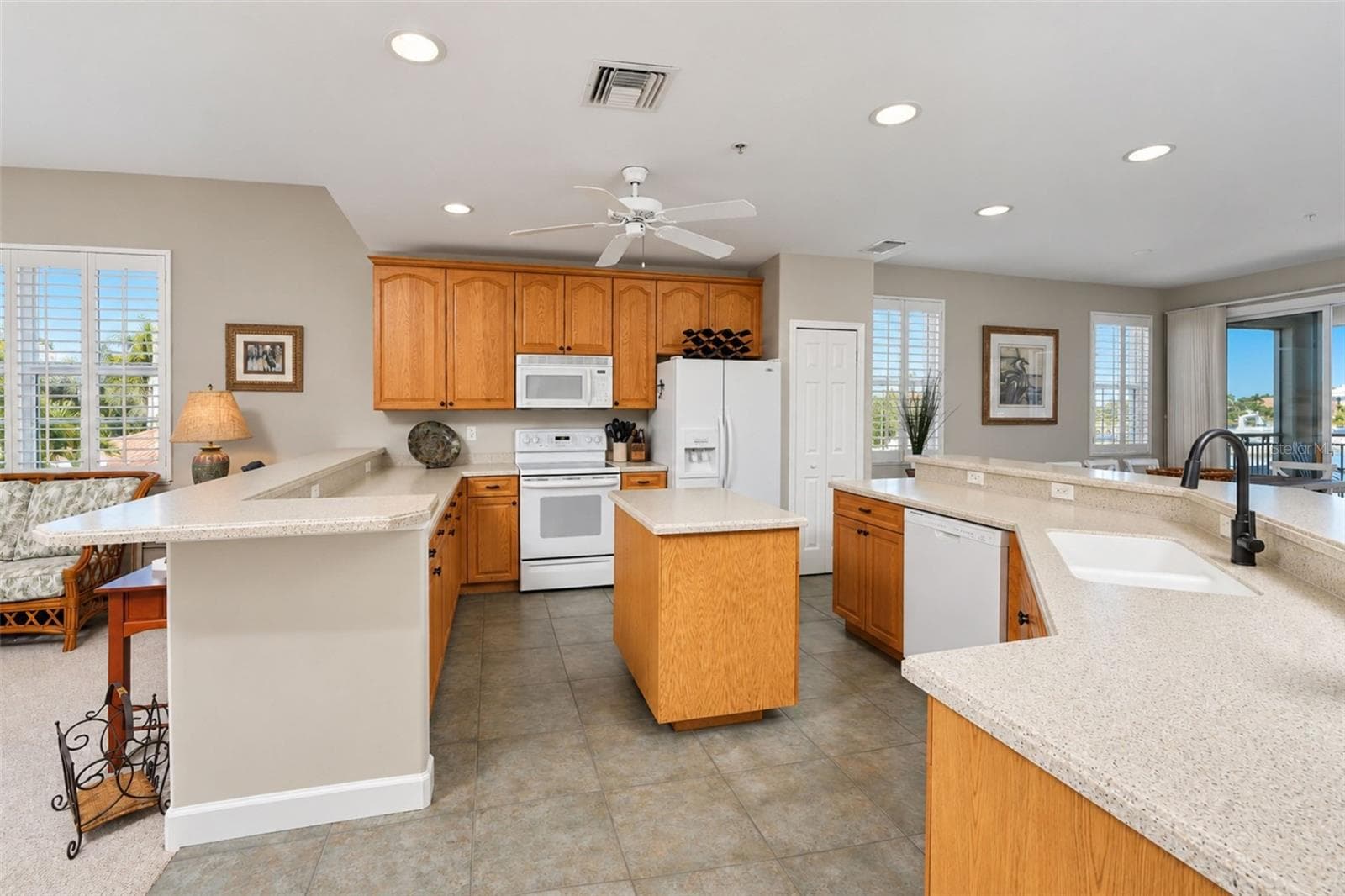 Condominium at 3471 SUNSET KEY CIR #102, PUNTA GORDA, photo 17 of 90