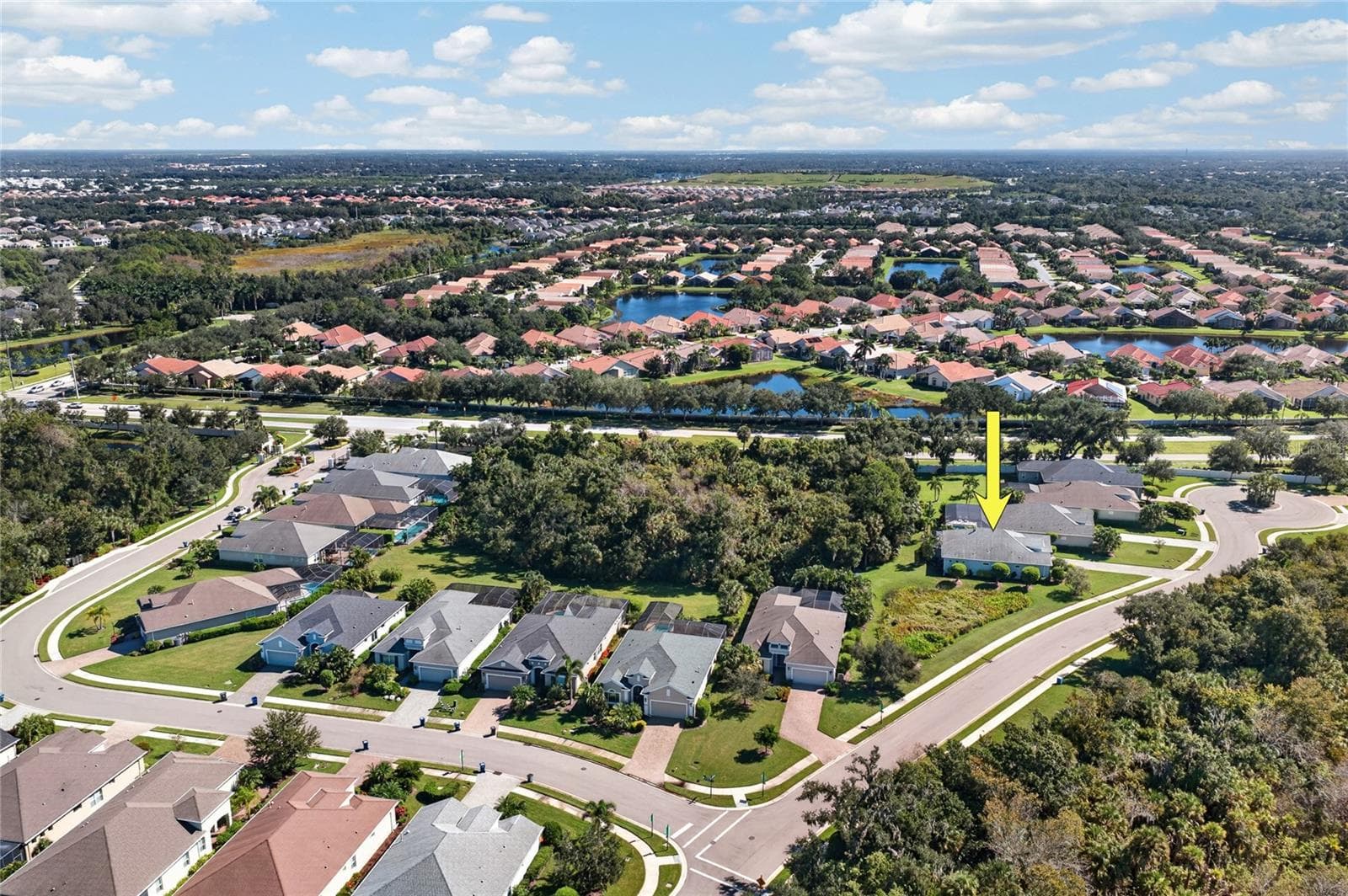 Single Family Residence at 3803 WOODCLIFF LAKE TER, SARASOTA, photo 34 of 45
