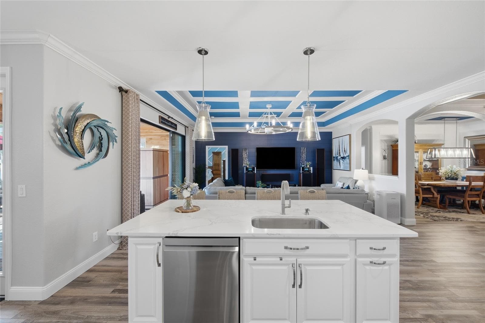 Kitchen with Breakfast Bar - 6726 ROOKERY LAKE DR, BRADENTON