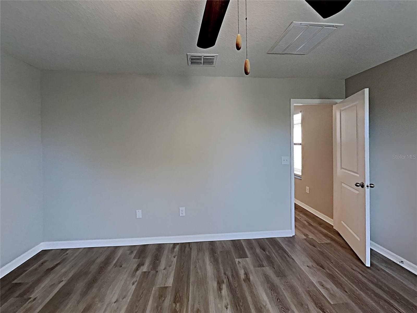Single Family Residence at 14612 CRESCENT ROCK DR, WIMAUMA, photo 16 of 20
