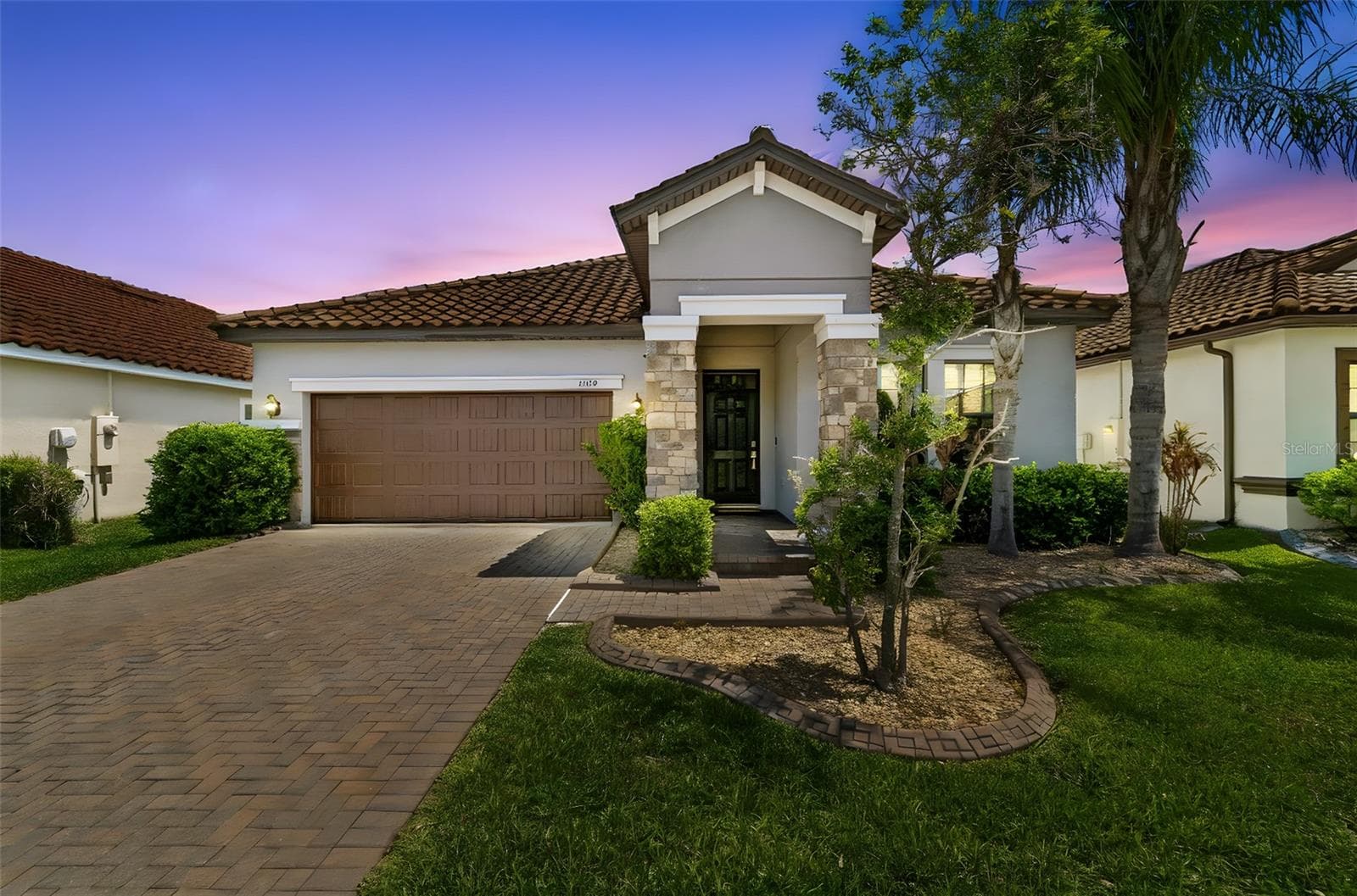 Single Family Residence at 13170 GREEN VIOLET DR, RIVERVIEW, photo 2 of 100