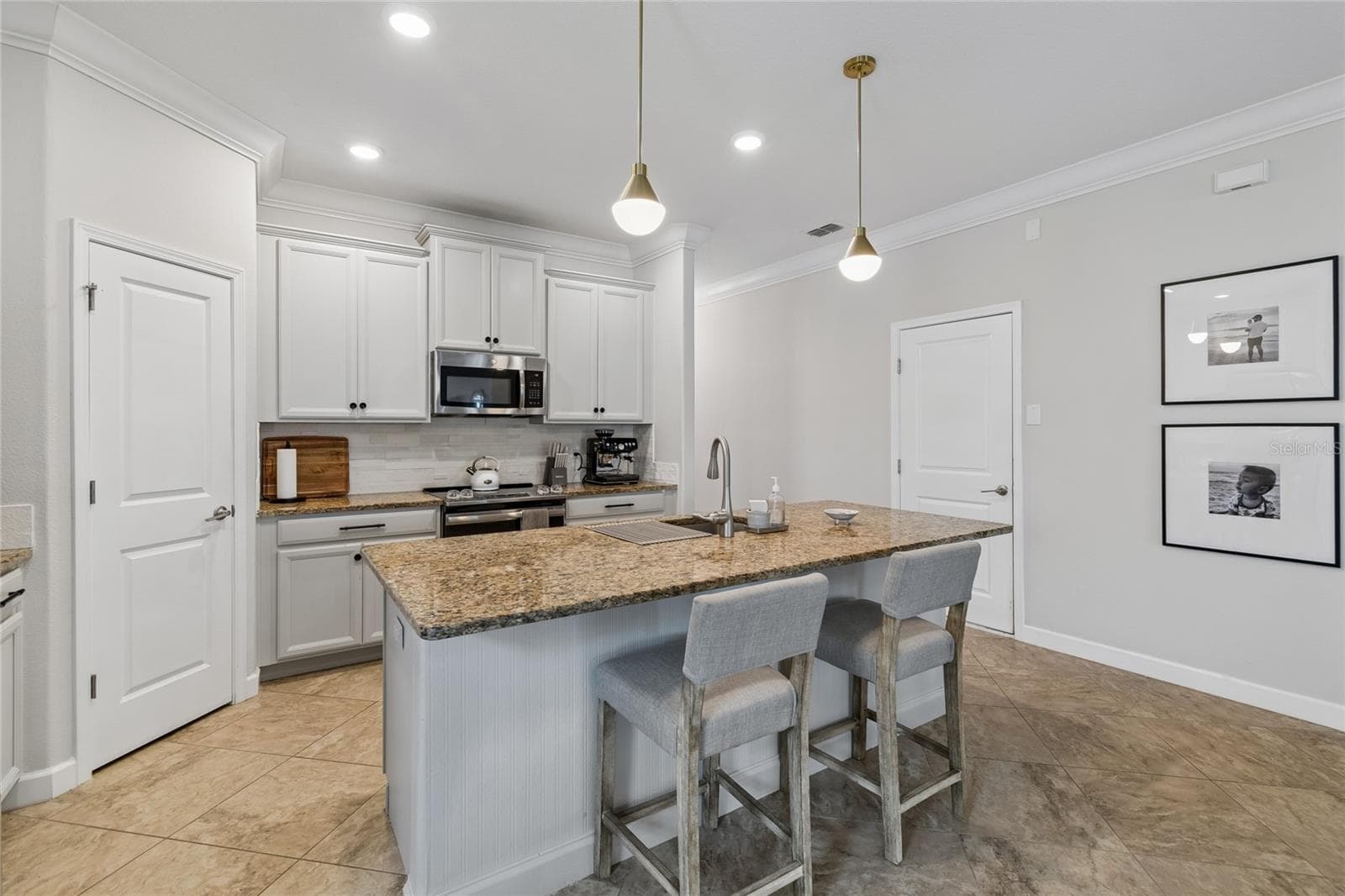 Single Family Residence at 13170 GREEN VIOLET DR, RIVERVIEW, photo 16 of 100