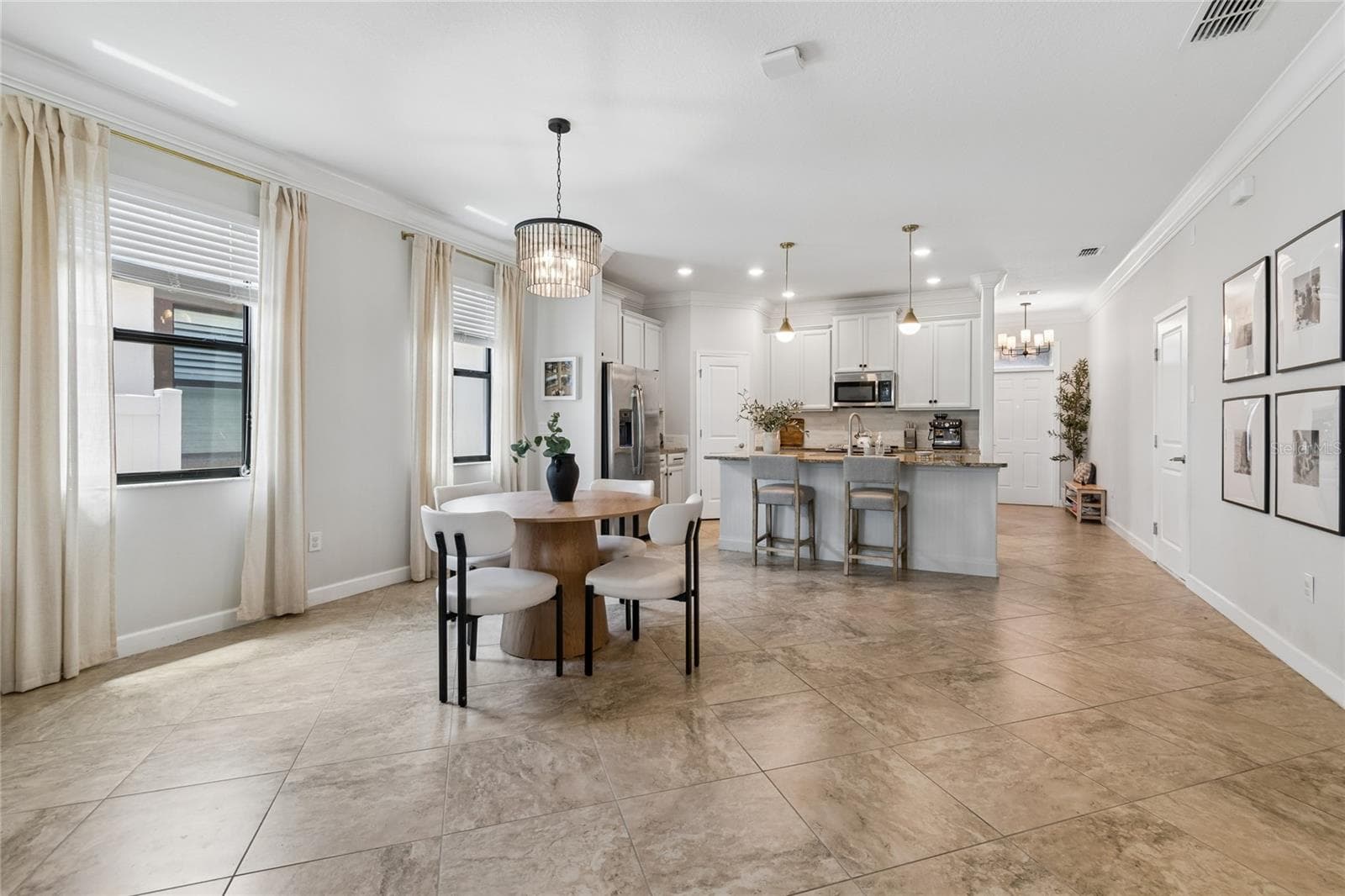 Single Family Residence at 13170 GREEN VIOLET DR, RIVERVIEW, photo 19 of 100