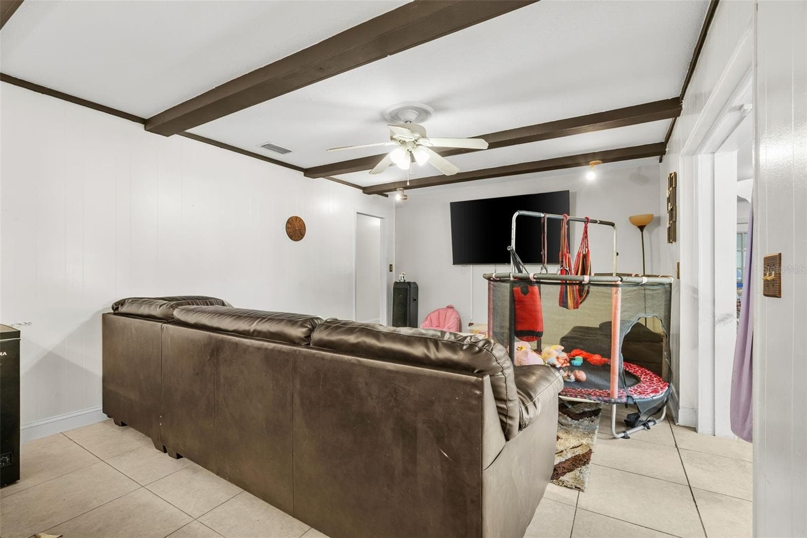 Single Family Residence at 334 HOLLOWTREE DR, SEFFNER, photo 17 of 48