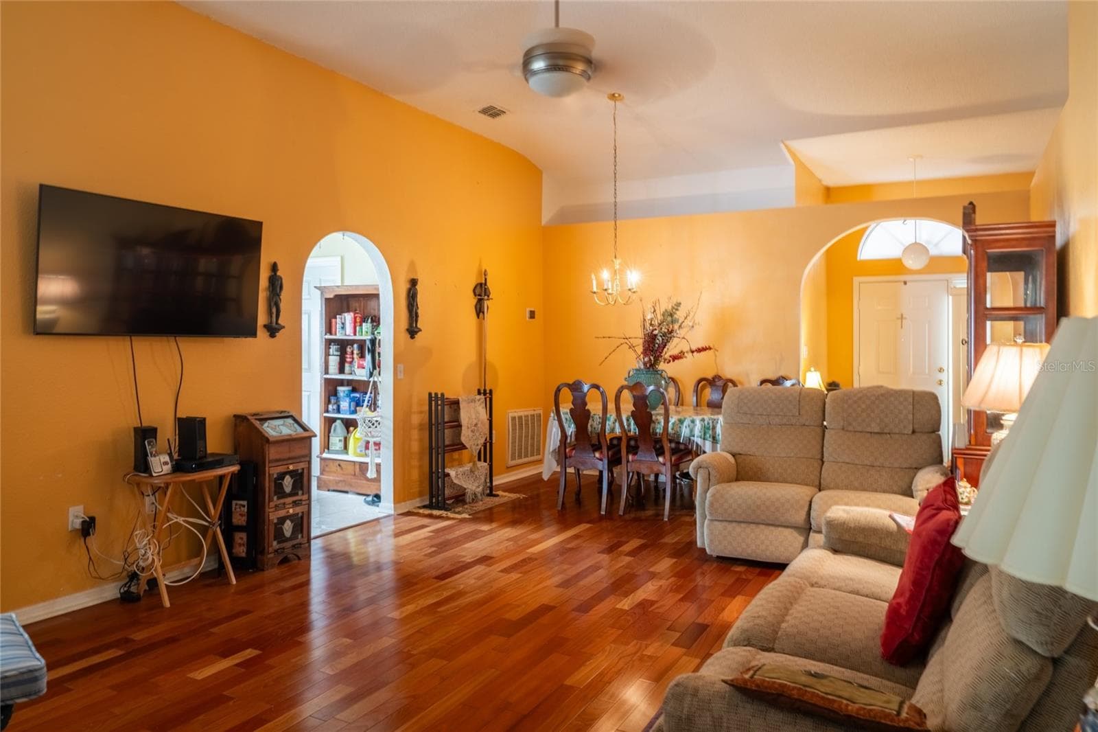 Single Family Residence at 315 CORSICA CT, KISSIMMEE, photo 6 of 25