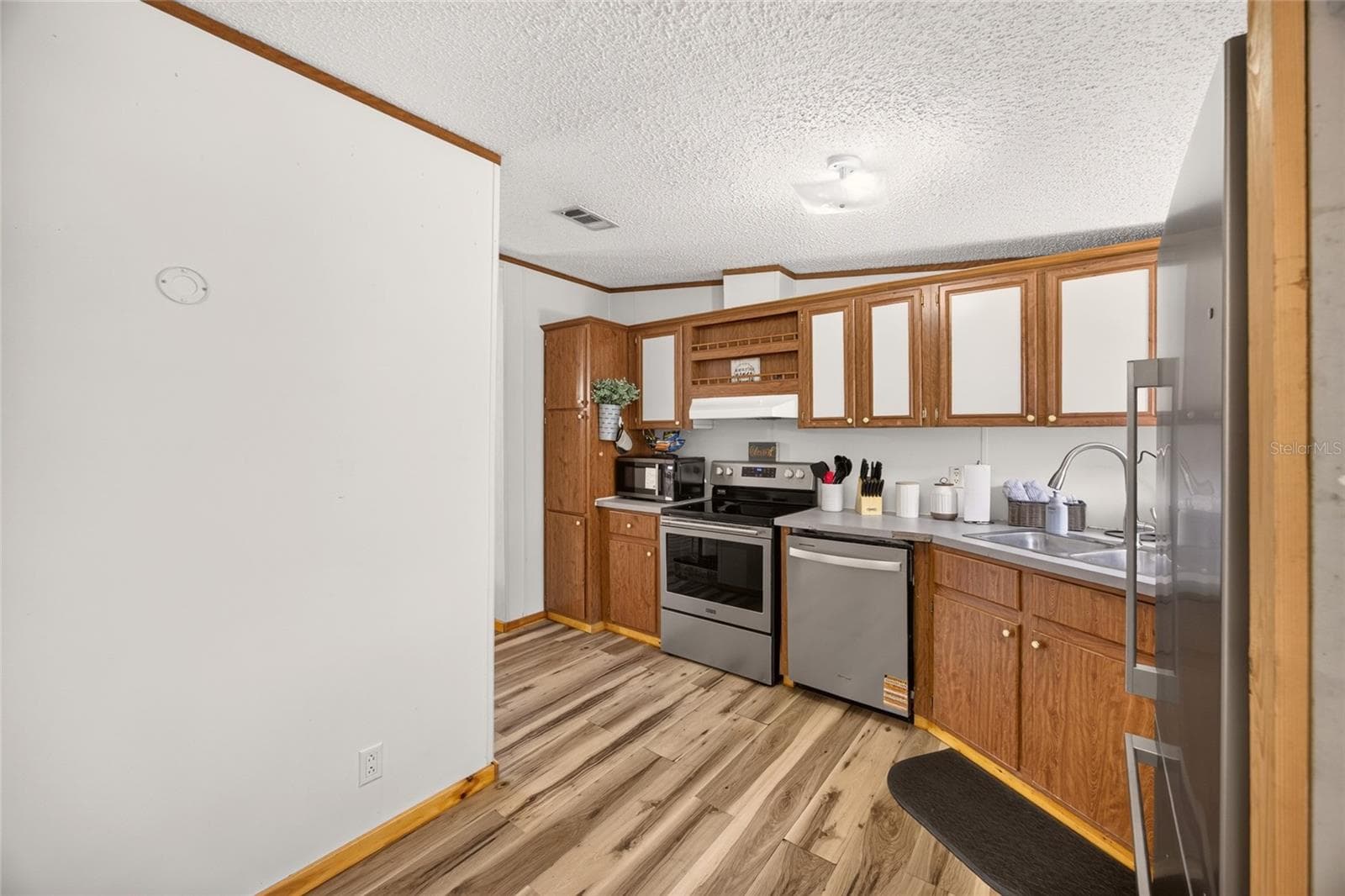 Manufactured Home at 13445 NE 217TH CT, SALT SPRINGS, photo 19 of 68