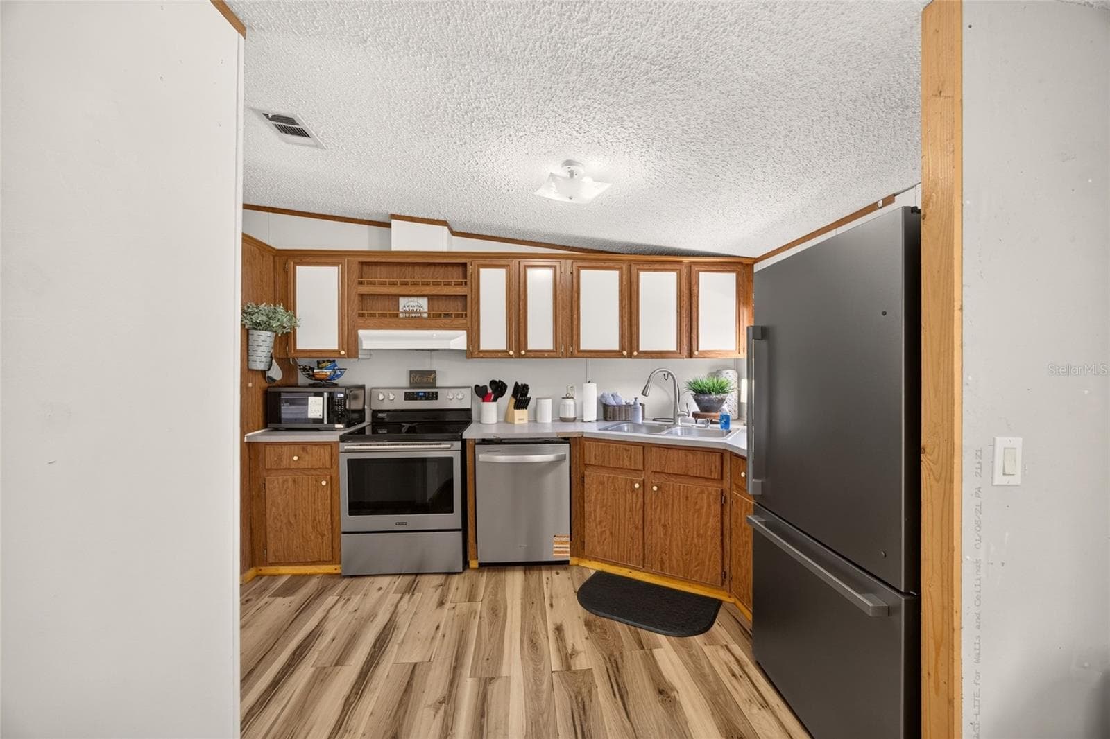 Manufactured Home at 13445 NE 217TH CT, SALT SPRINGS, photo 21 of 68
