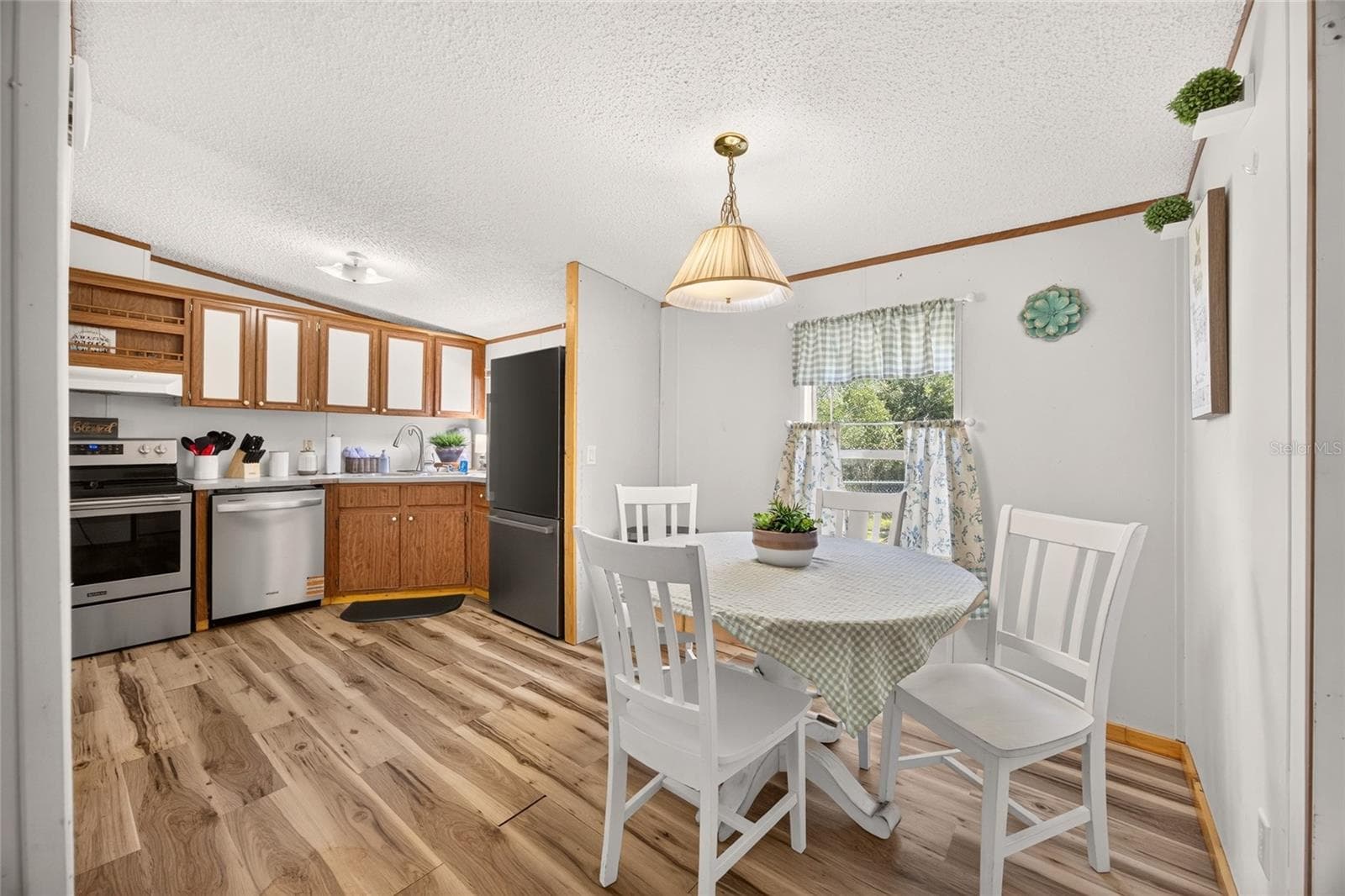 Manufactured Home at 13445 NE 217TH CT, SALT SPRINGS, photo 22 of 68