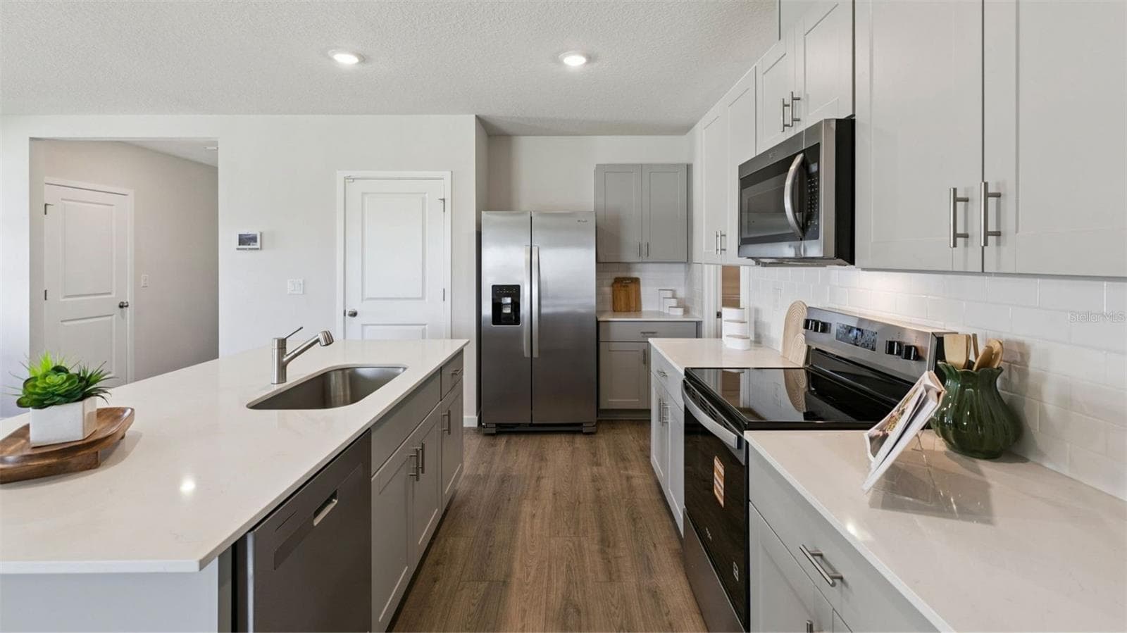 Single Family Residence at 906 BLUET DR, PORT ORANGE, photo 5 of 24