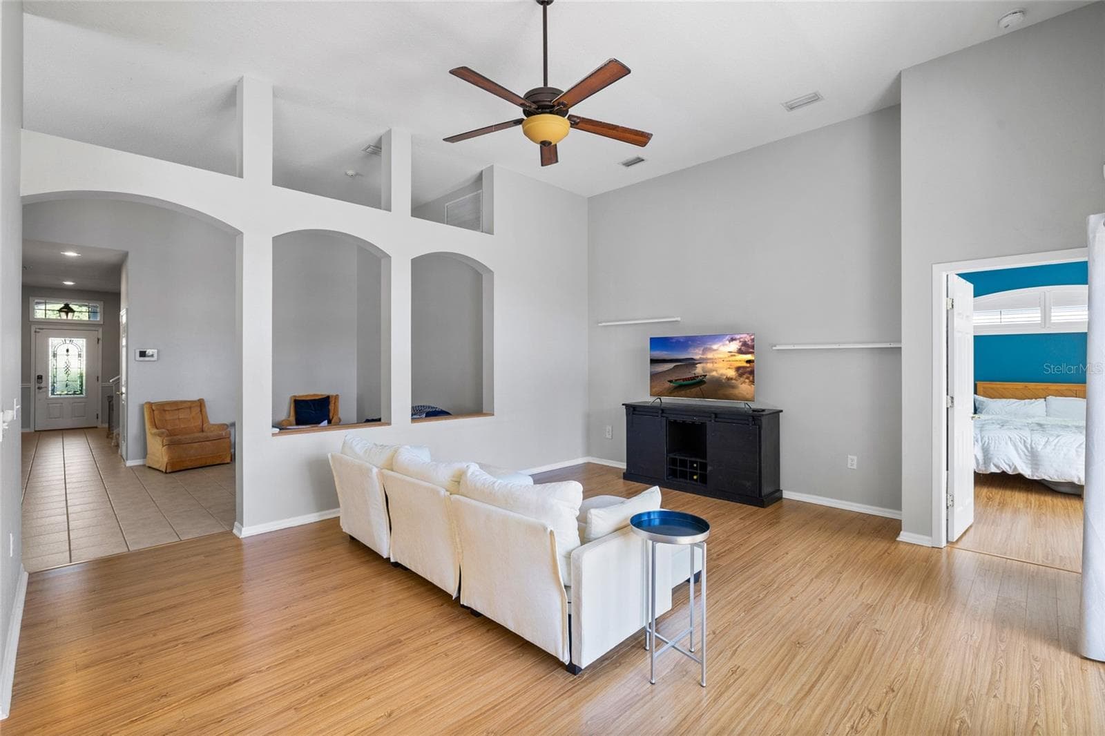 Single Family Residence at 6020 MARTINGLADE PL, LITHIA, photo 15 of 75