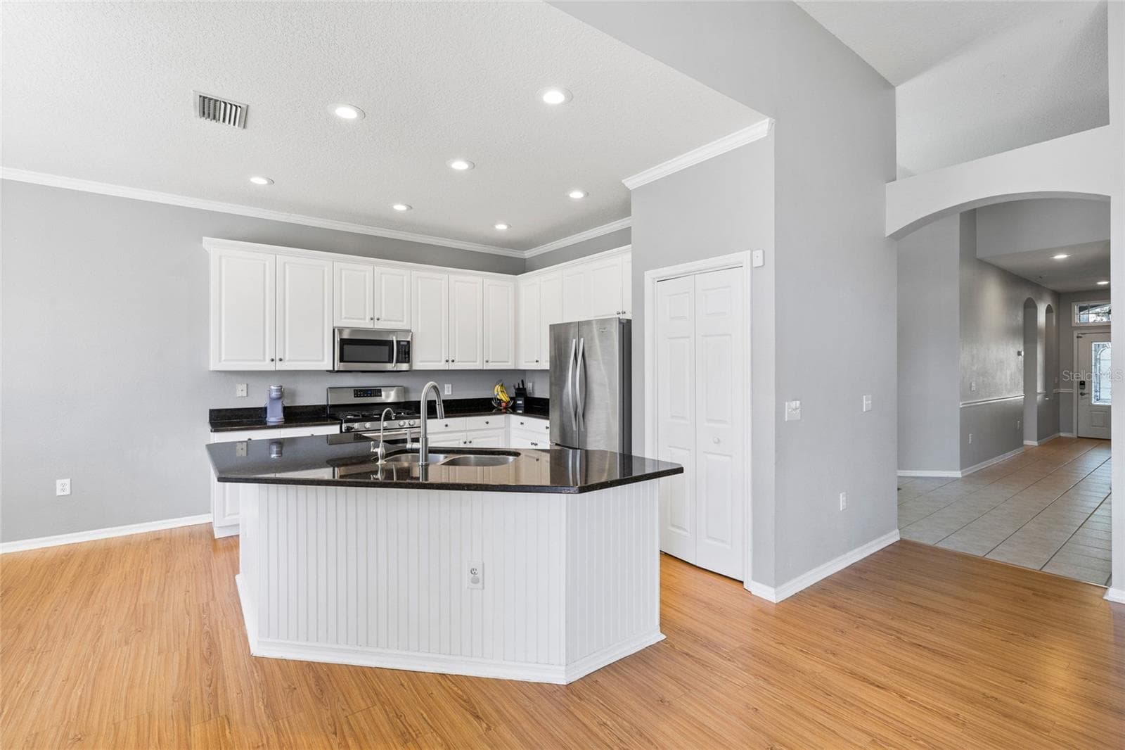 Single Family Residence at 6020 MARTINGLADE PL, LITHIA, photo 18 of 75
