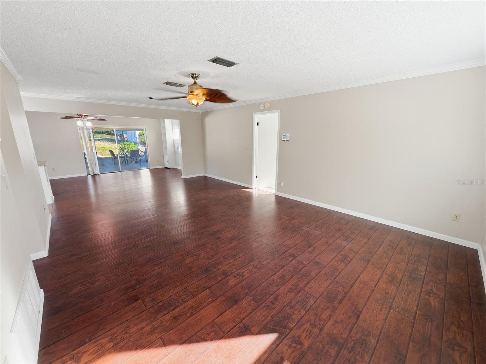 Single Family Residence at 12421 BROOKSIDE ST, SPRING HILL, photo 5 of 33