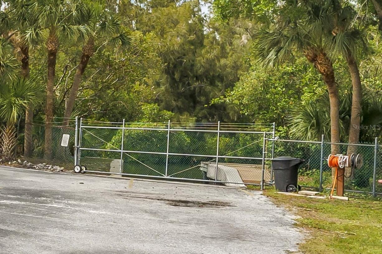 Single Family Residence at 1186 GASPARILLA DR NE, ST PETERSBURG, photo 18 of 65