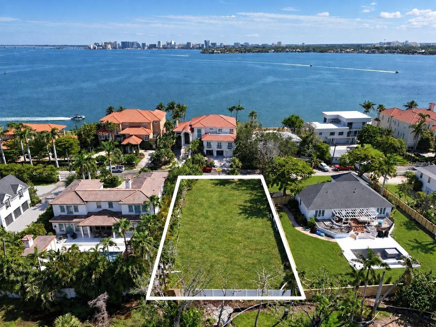 Premium waterfront neighborhood. - 838 NORSOTA WAY, SARASOTA