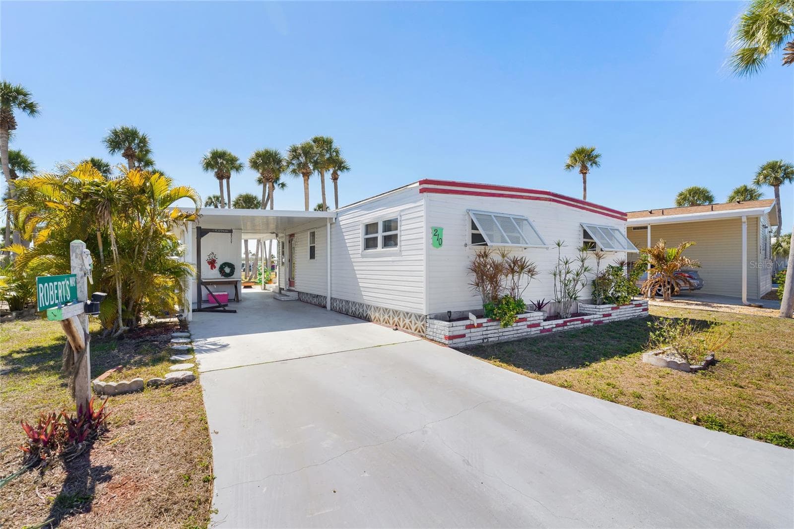 Mobile Home at 210 ROMA RD, VENICE, photo 3 of 28