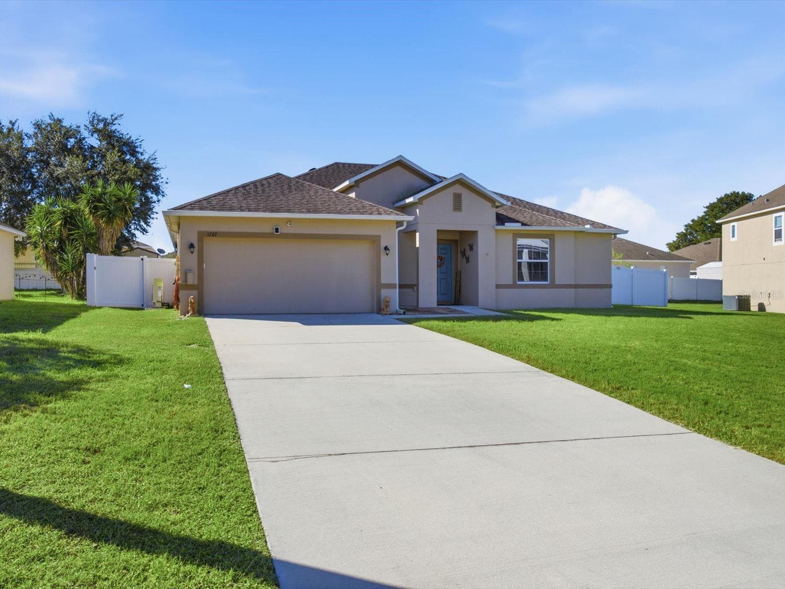 Single Family Residence at 1707 HOOFPRINT CT, FRUITLAND PARK, photo 3 of 34