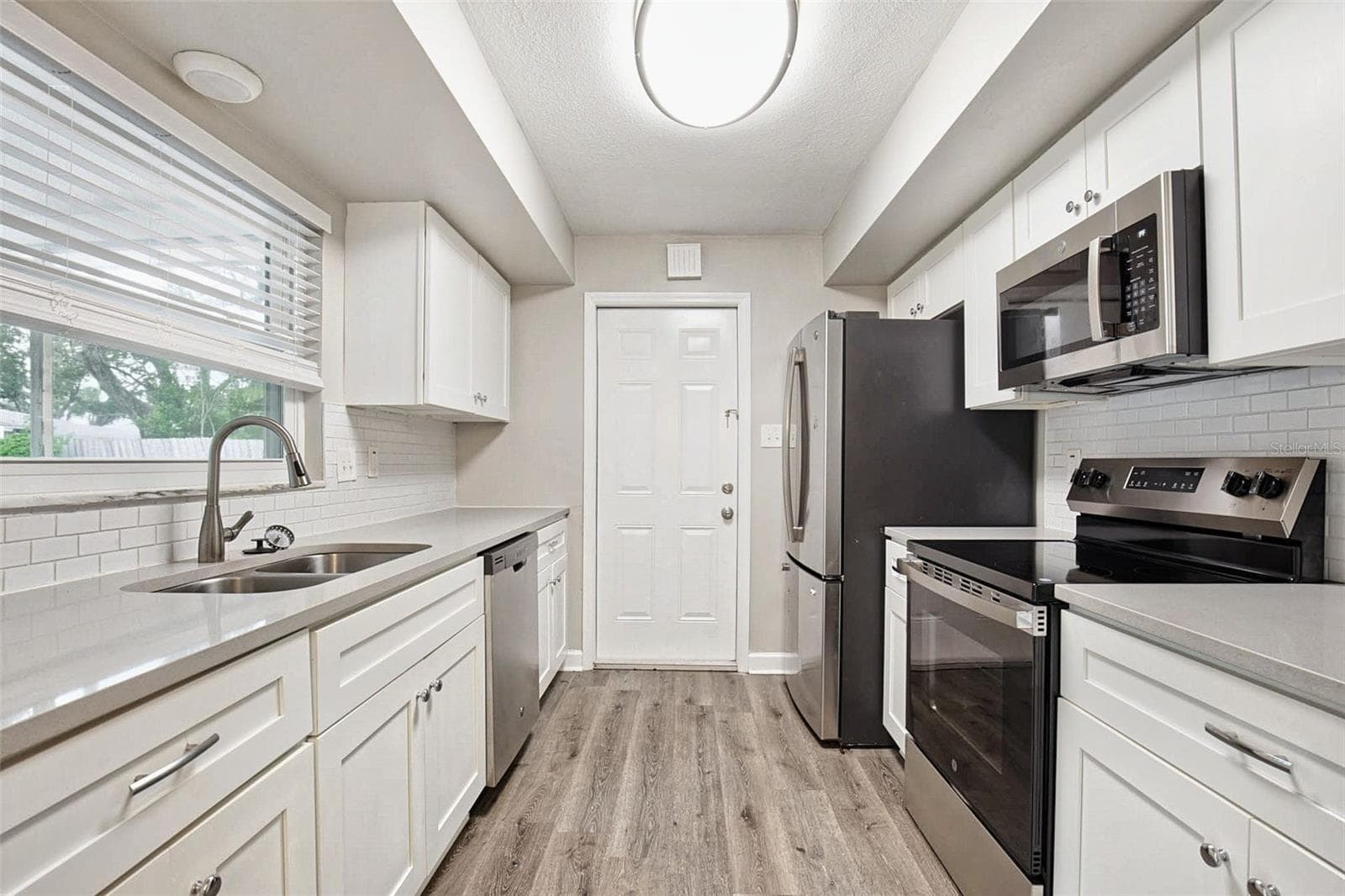 Single Family Residence at 1838 GREENHILL DR, CLEARWATER, photo 15 of 30