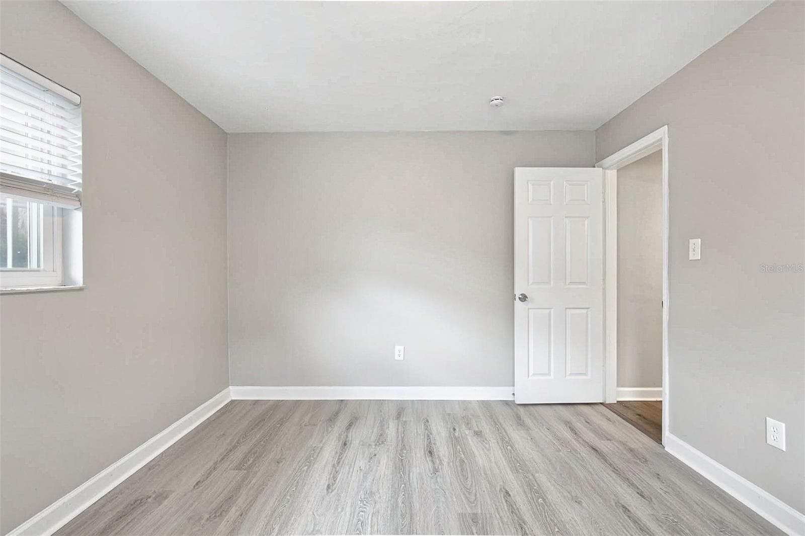 Single Family Residence at 1838 GREENHILL DR, CLEARWATER, photo 22 of 30