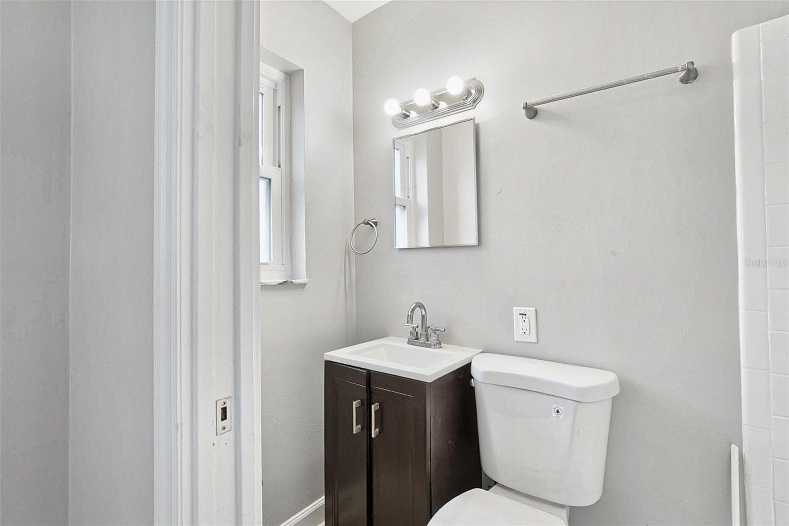Single Family Residence at 1838 GREENHILL DR, CLEARWATER, photo 24 of 30