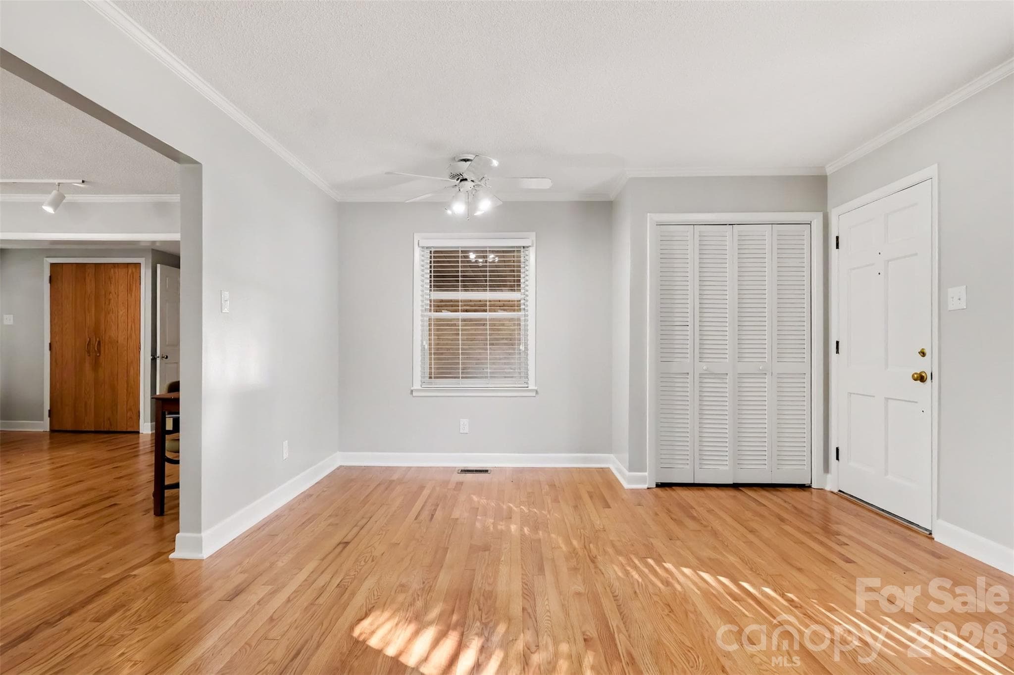 Single Family Residence at 225 Edgewood Drive, Statesville, photo 7 of 31