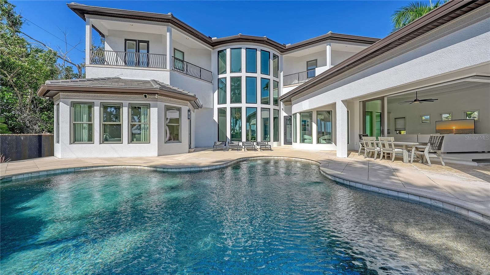 Single Family Residence at 8569 MIDNIGHT PASS RD, SARASOTA, photo 26 of 60